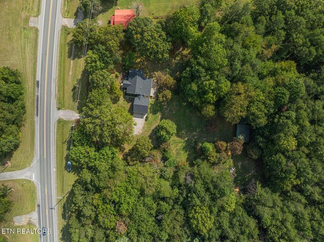 4540 S York Highway 4540 Hwy, Jamestown, TN 38556