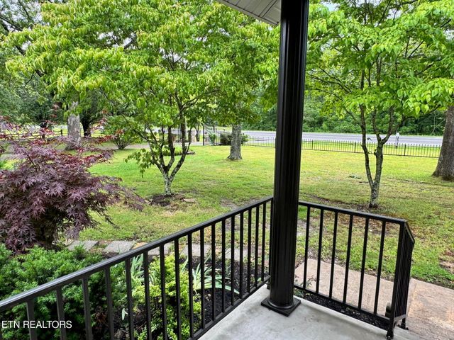 4540 S York Highway 4540 Hwy, Jamestown, TN 38556