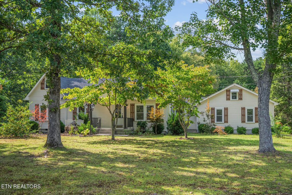 4540 S York Highway 4540 Hwy, Jamestown, TN 38556