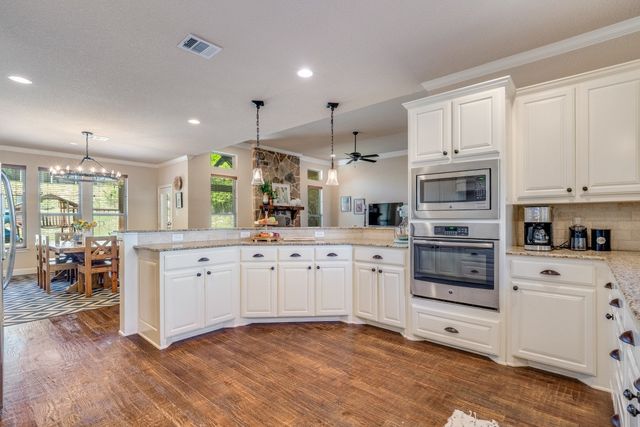 3405 Lakeway Drive, Weatherford, TX 76087