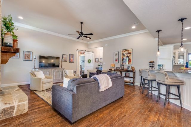 3405 Lakeway Drive, Weatherford, TX 76087