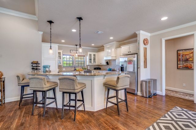 3405 Lakeway Drive, Weatherford, TX 76087