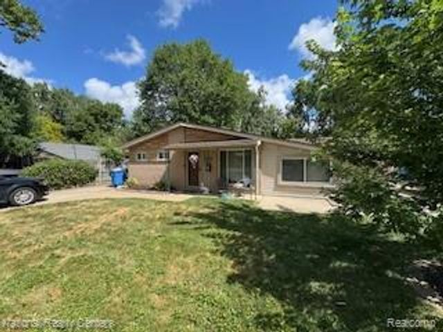 22848 N Brookside Drive, Dearborn Heights, MI 48125