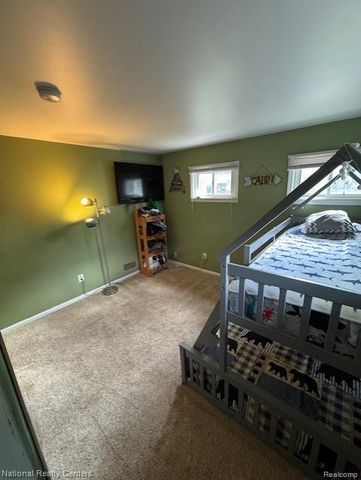 22848 N Brookside Drive, Dearborn Heights, MI 48125