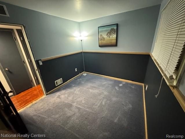 22848 N Brookside Drive, Dearborn Heights, MI 48125