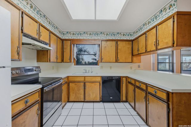 10 Broken Ski Circle, New Braunfels, TX 78130