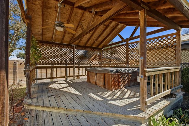 10 Broken Ski Circle, New Braunfels, TX 78130