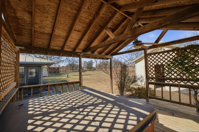 10 Broken Ski Circle, New Braunfels, TX 78130