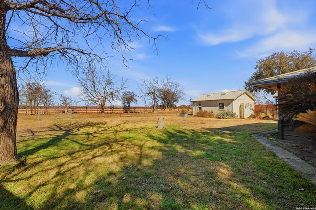 10 Broken Ski Circle, New Braunfels, TX 78130