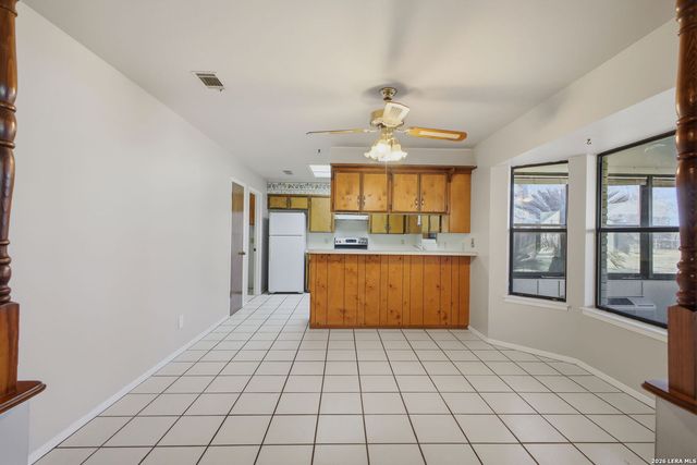 10 Broken Ski Circle, New Braunfels, TX 78130