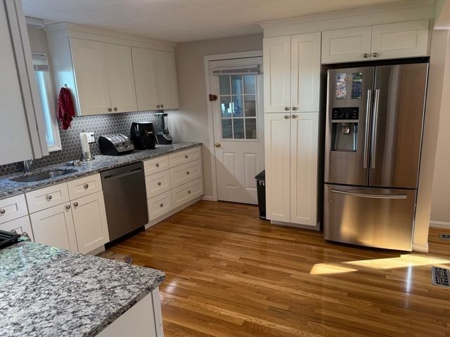 2 Stonehedge Circle, Billerica, MA 01821