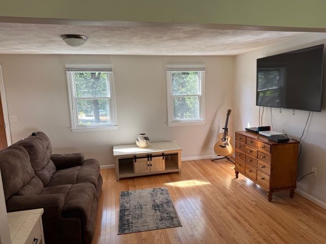 2 Stonehedge Circle, Billerica, MA 01821