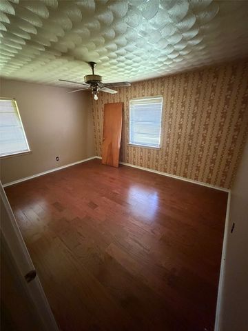 8351 Teresa Drive, Dallas, TX 75217
