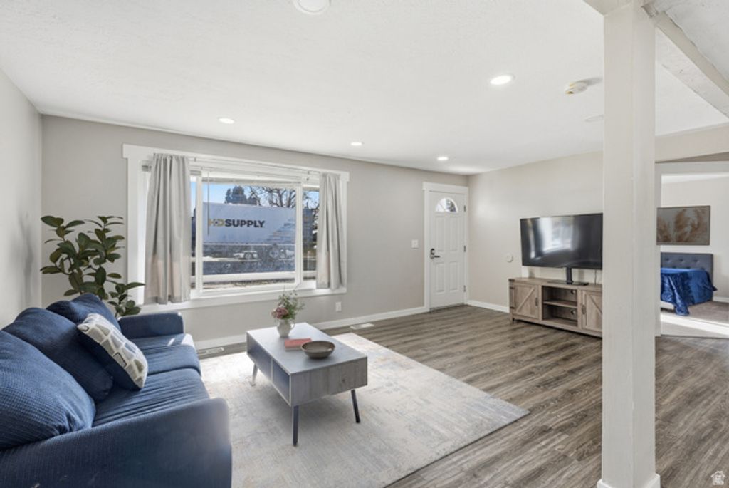 Image 2 of property listing at 919 E 300 S, Provo, UT 84606