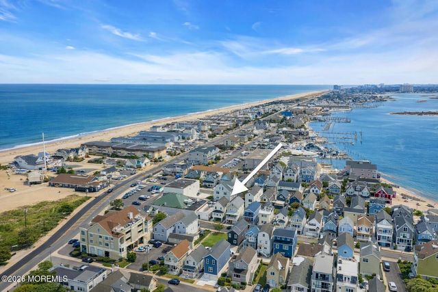 6 Beach Street, Sea Bright, NJ 07760