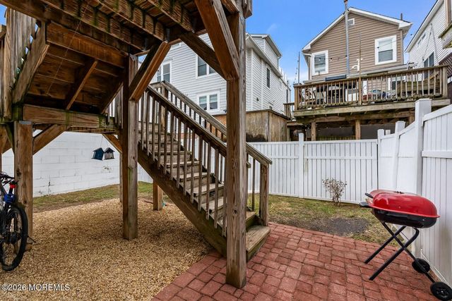 6 Beach Street, Sea Bright, NJ 07760