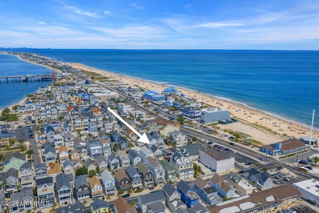 6 Beach Street, Sea Bright, NJ 07760