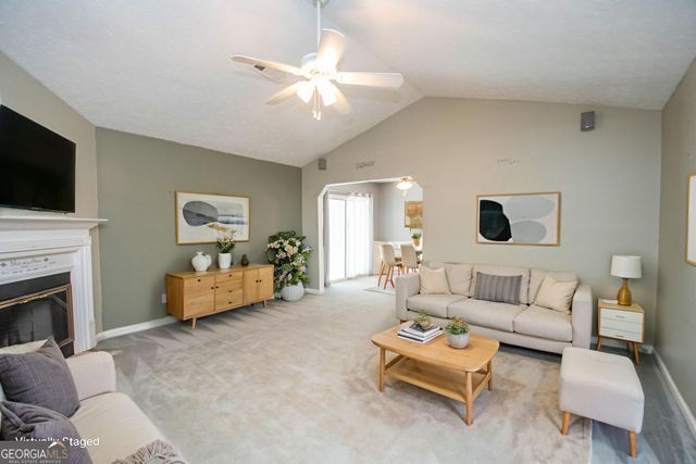 1672 Dolly Nixon Road, Senoia, GA 30276