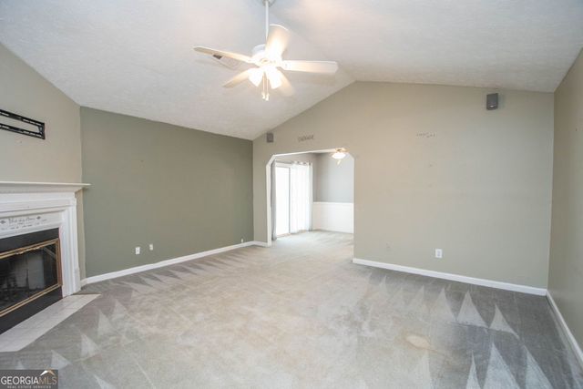 1672 Dolly Nixon Road, Senoia, GA 30276