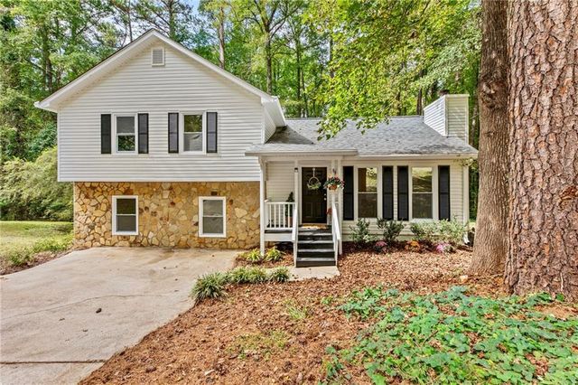 4585 Muirwood Circle, Powder Springs, GA 30127