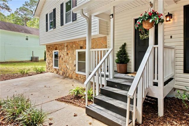 4585 Muirwood Circle, Powder Springs, GA 30127