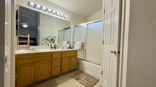 781 Hackett Rd, Ceres, CA 95307
