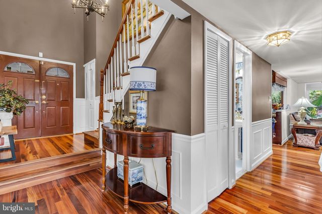 523 SUGARLAND RUN DR, Sterling, VA 20164