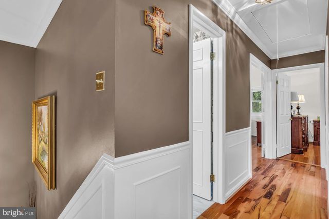 523 SUGARLAND RUN DR, Sterling, VA 20164