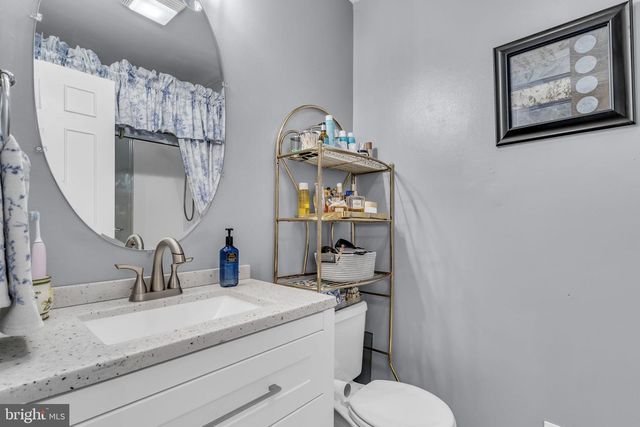 523 SUGARLAND RUN DR, Sterling, VA 20164