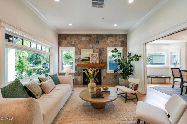 1023 Adelaine Avenue, South Pasadena, CA 91030