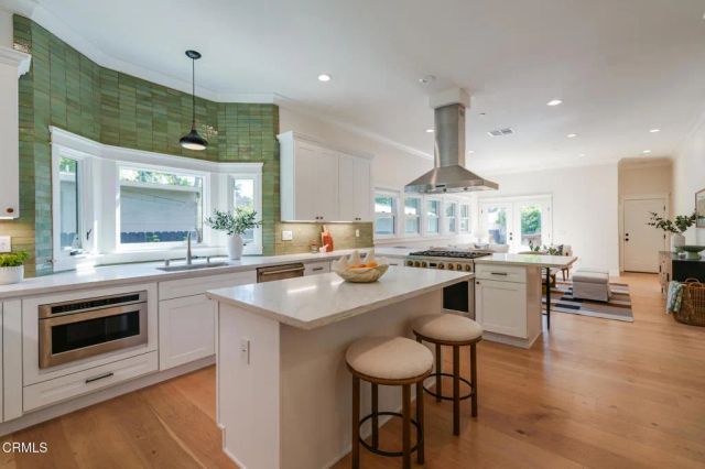 1023 Adelaine Avenue, South Pasadena, CA 91030