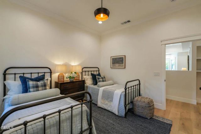 1023 Adelaine Avenue, South Pasadena, CA 91030