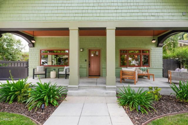 1023 Adelaine Avenue, South Pasadena, CA 91030