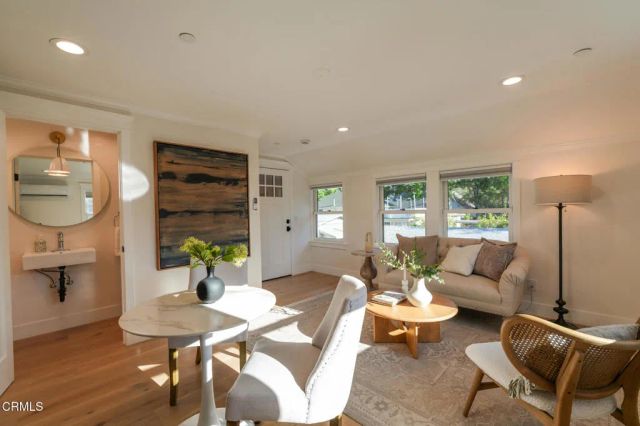 1023 Adelaine Avenue, South Pasadena, CA 91030