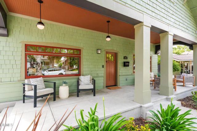 1023 Adelaine Avenue, South Pasadena, CA 91030