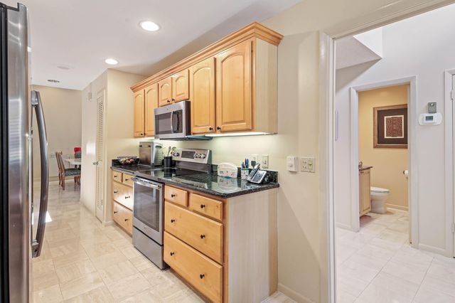 4733 S Fountains Dr S S, Lake Worth, FL 33467