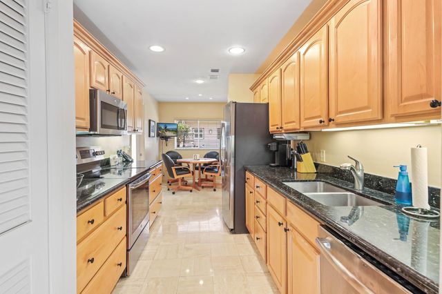 4733 S Fountains Dr S S, Lake Worth, FL 33467