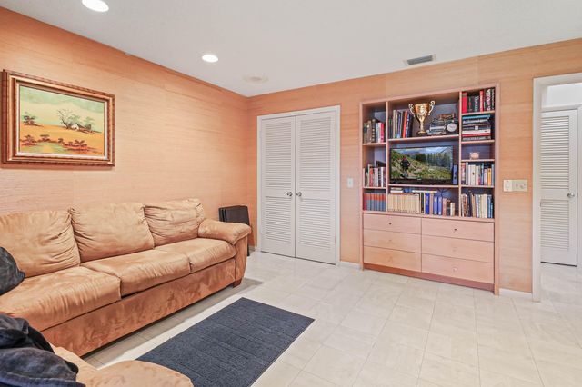 4733 S Fountains Dr S S, Lake Worth, FL 33467