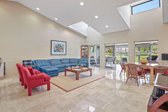 4733 S Fountains Dr S S, Lake Worth, FL 33467