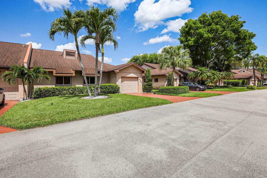 4733 S Fountains Dr S S, Lake Worth, FL 33467