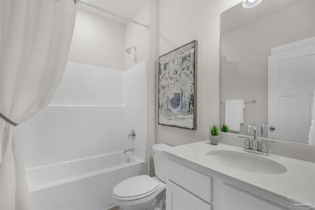 3451 Crossvine Rd, Cantonment, FL 32533