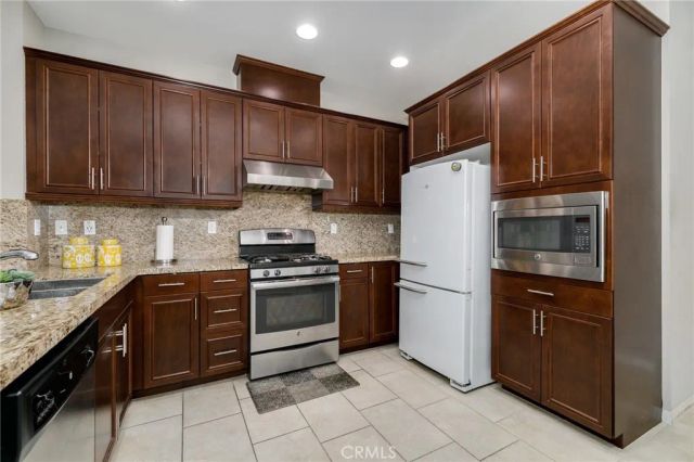3212 Willow Creek, West Covina, CA 91791