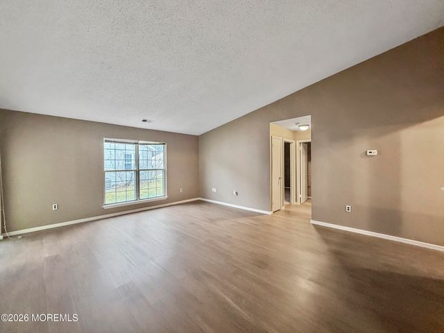 47 Carnaby Close, Freehold, NJ 07728