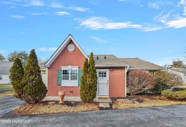 47 Carnaby Close, Freehold, NJ 07728