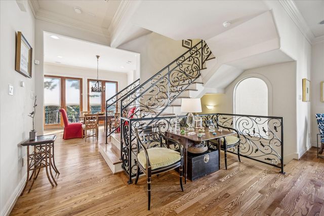 2025 Park Street, Houston, TX 77019