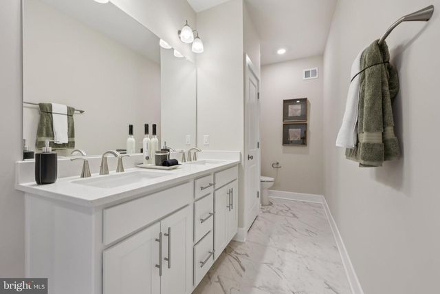 123 TRELLIS VIEW LN, Winchester, VA 22602