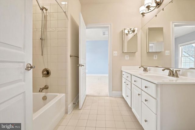 4 JAMES GETTY LN, Glen Mills, PA 19342
