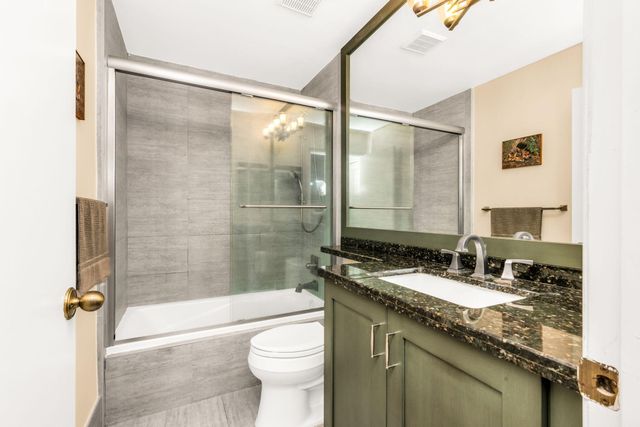 6675 Montego Bay Boulevard E, Boca Raton, FL 33433
