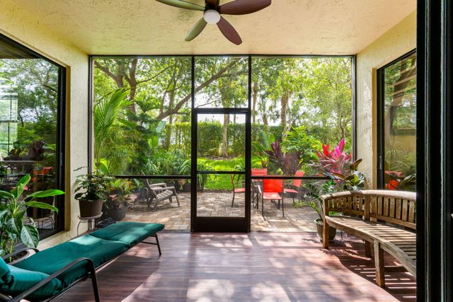 6675 Montego Bay Boulevard E, Boca Raton, FL 33433