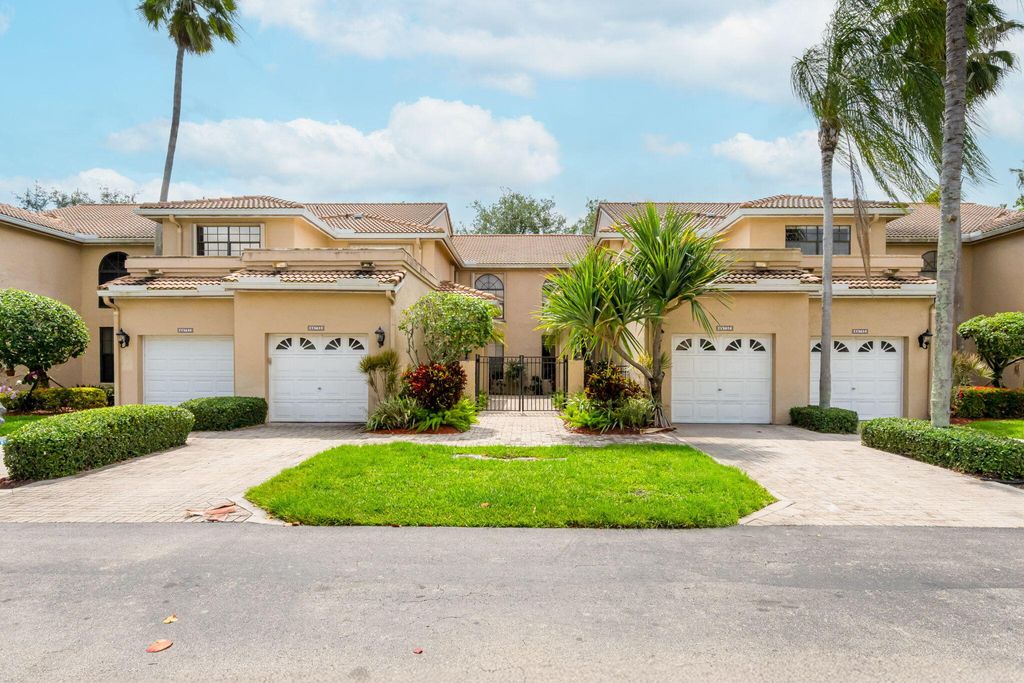 6675 Montego Bay Boulevard E, Boca Raton, FL 33433